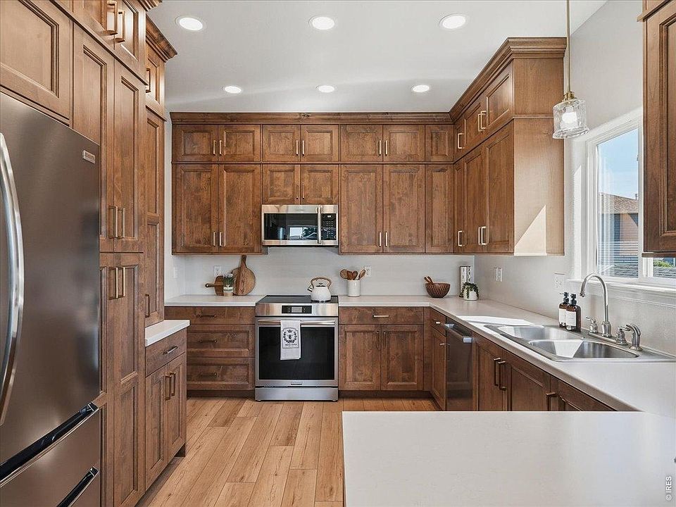 1st image of 616 Keystone Dr