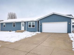 304 Heather Pl, Holmen, WI 54636