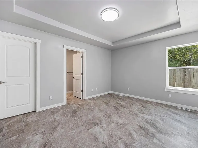 254 Monroe St — Photo 15