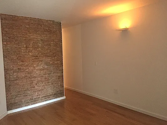 Rented by New Holland Residences | media 8