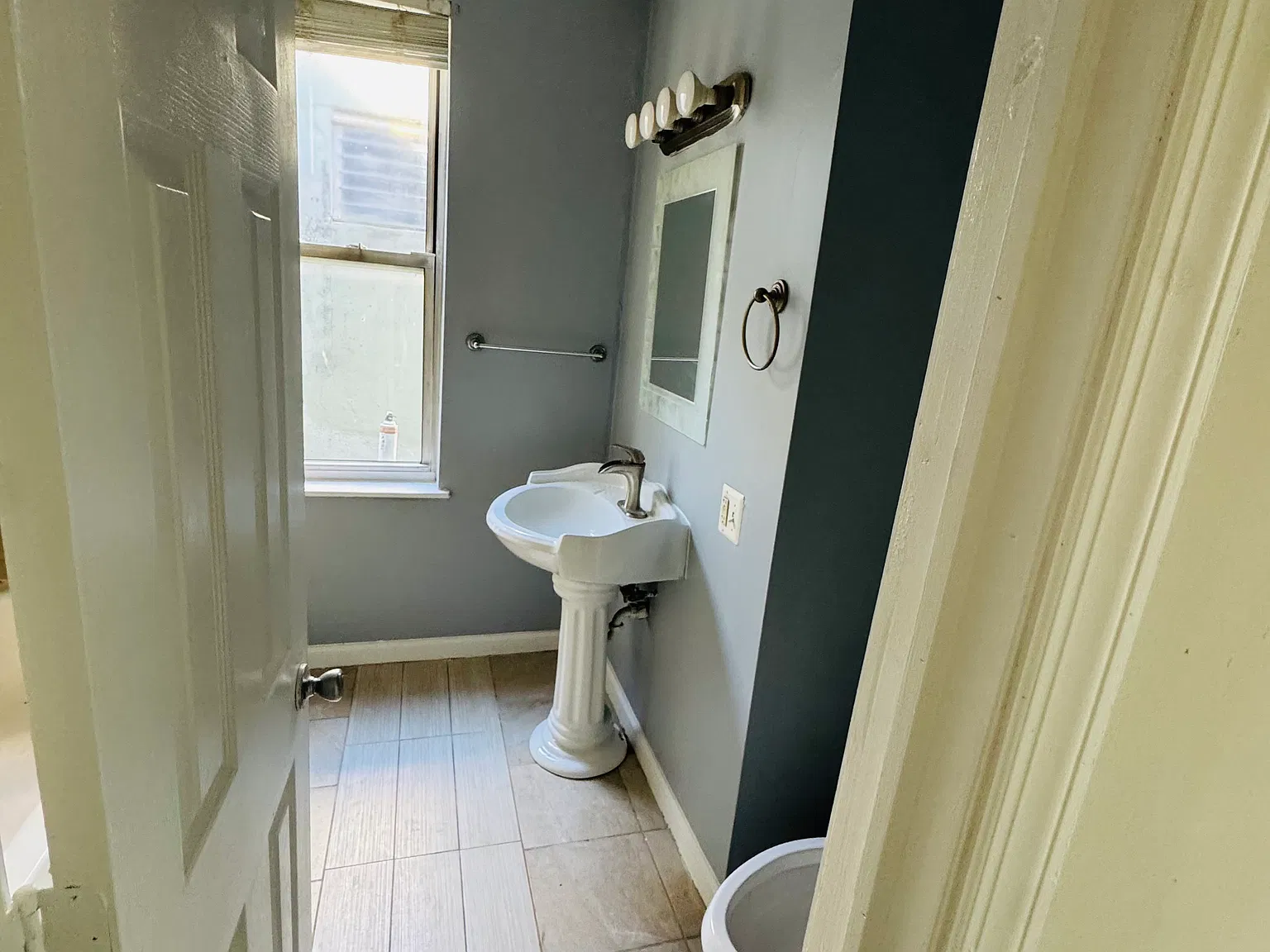 2 bed, 1100 sqft, $1,250 — Photo 3