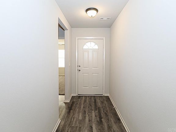 4th image of 4456 Olympic Dr