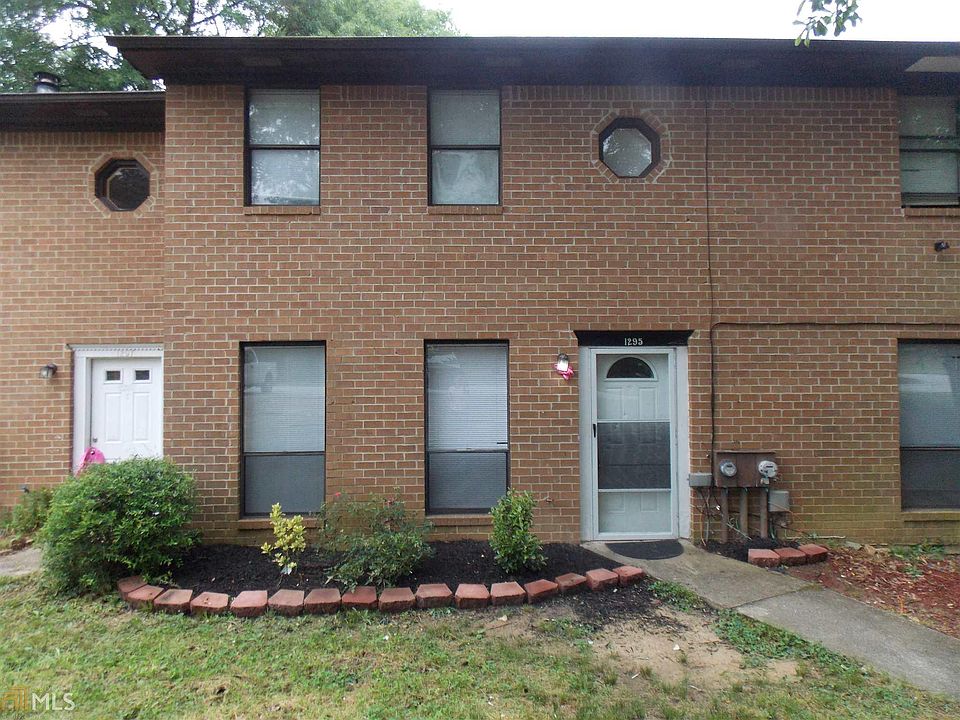 1st image of 1295 Lakeview Dr NW