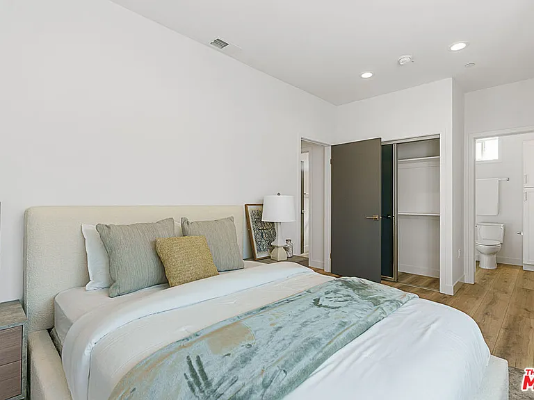 14651 W Sara Ln — Photo 16