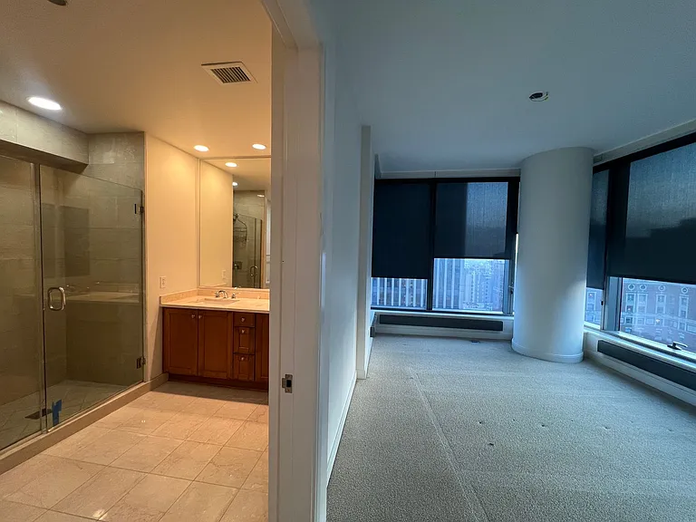 60 E Monroe St #2604 — Photo 14