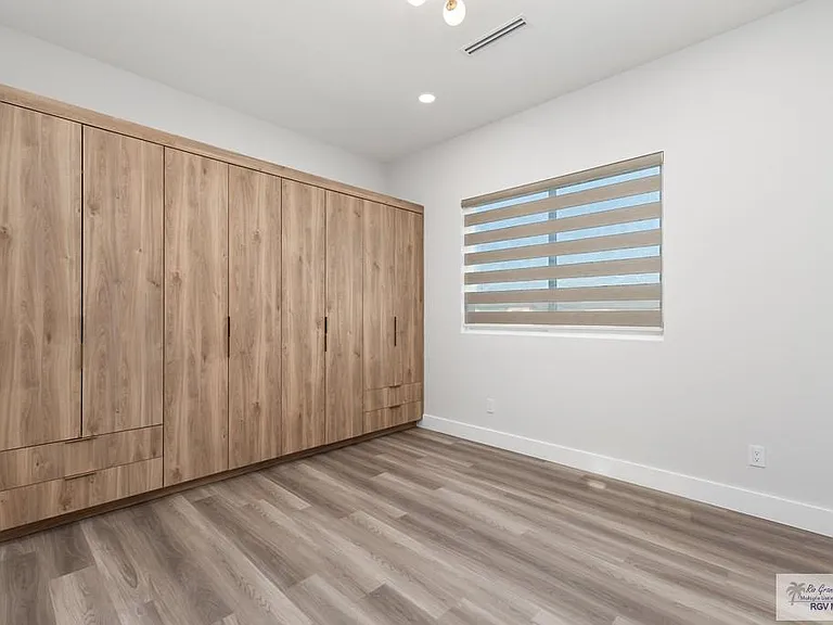 713 Myrtle #A — Photo 9