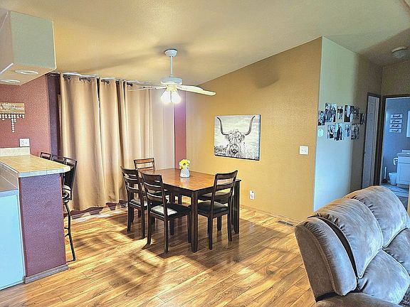 5th image of 702 1st Ave SW
