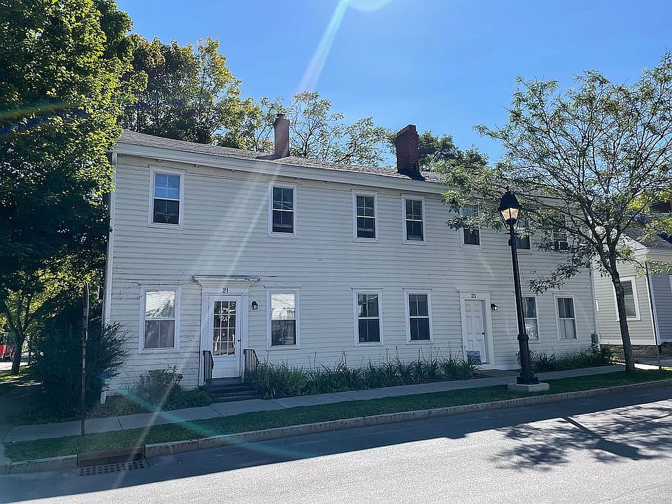 1st image of 21 Pioneer St