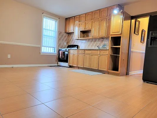 Rented by Virtual Real Estate | media 10