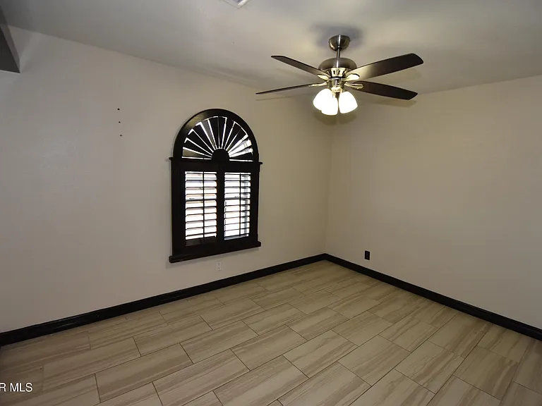 10800 Saigon Dr — Photo 22