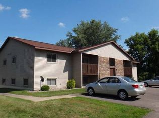 1616 Pinewood Ln APT 7, Hudson, WI 54016
