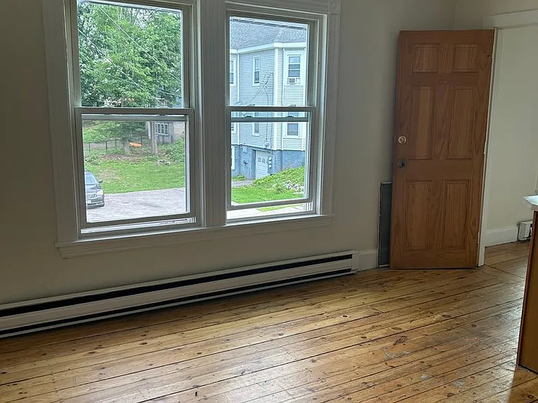 178 Brown St — Photo 9