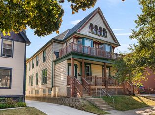 2716 N Murray Ave, Milwaukee, WI 53211