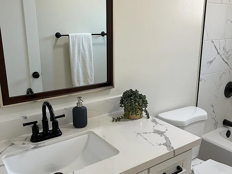 924 Florida St — Photo 13