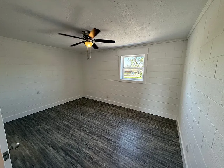 626 Power St #7 — Photo 12