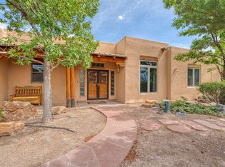 81 Vista Montana Loop, Placitas, NM 87043