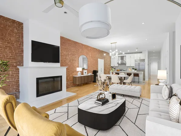 22 Warren St APT 4, New York, NY 10007