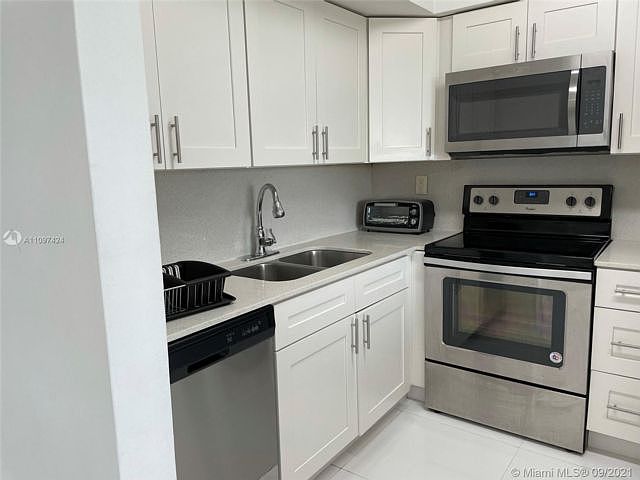 1st image of 3300 NE 191st St APT 504