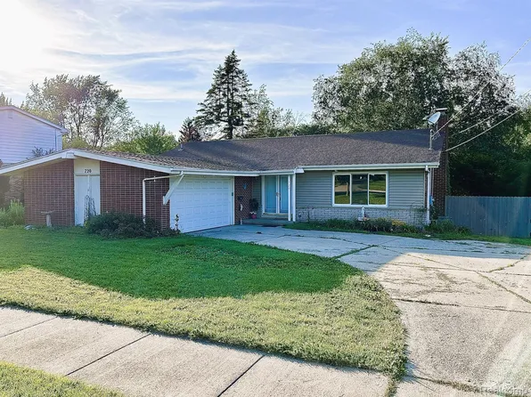 720 E Grand Blanc Rd, Grand Blanc, MI 48439