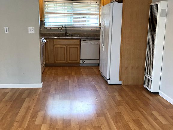 3rd image of 10360 Leola Ct