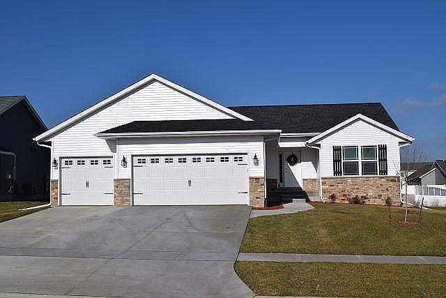 1st image of 1219 Algonquin Dr