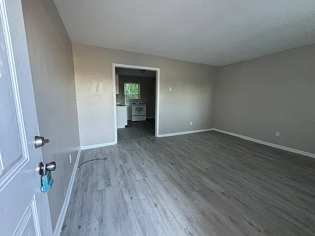 3602 Greensboro St #D — Photo 2