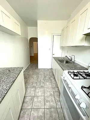 Rented by Brickview NYC Realty NYV LLC | media 2