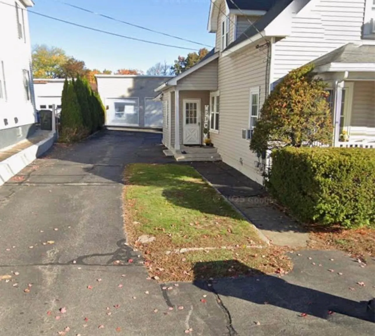 2 bed, 1100 sqft, $2,300 — Photo 2
