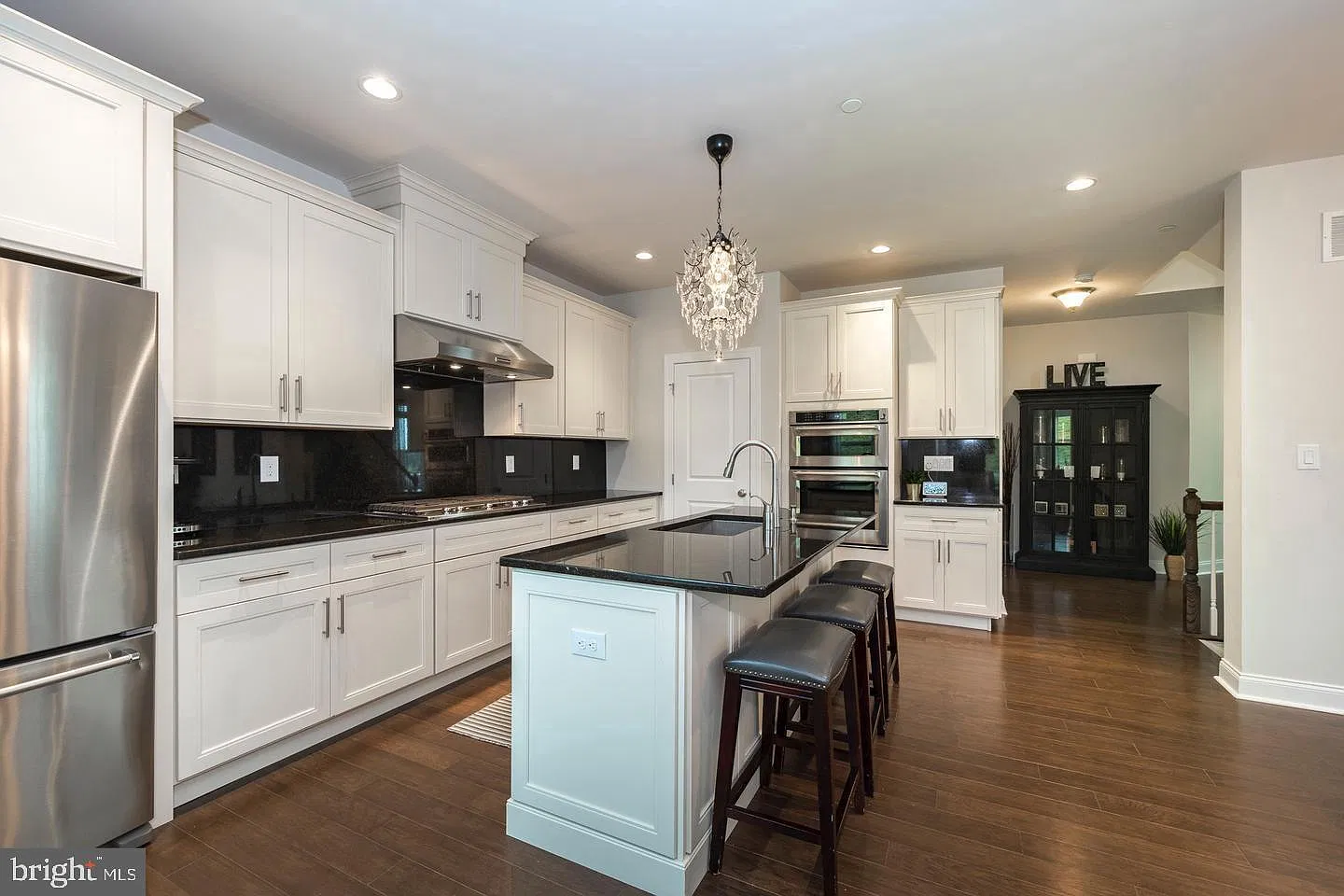 3 bed, 2.5 bath, 1997 sqft, $3,300 — Photo 3