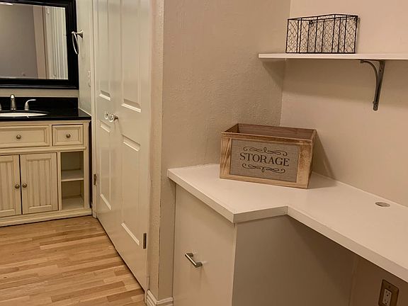 5th image of 625 N Pennsylvania St #4