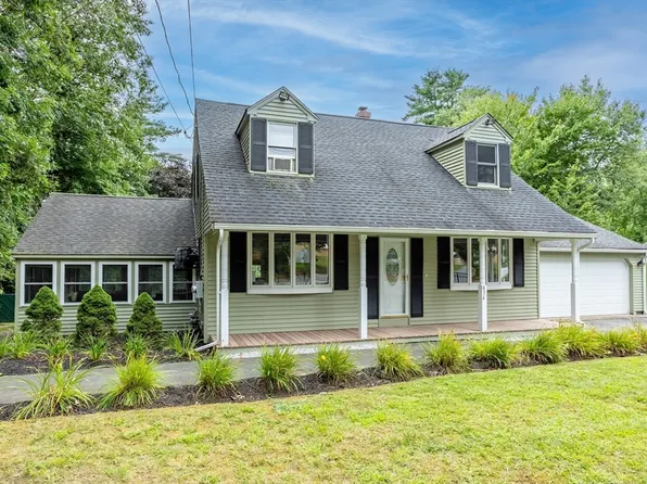 436 Dunstable Rd, Tyngsboro, MA 01879