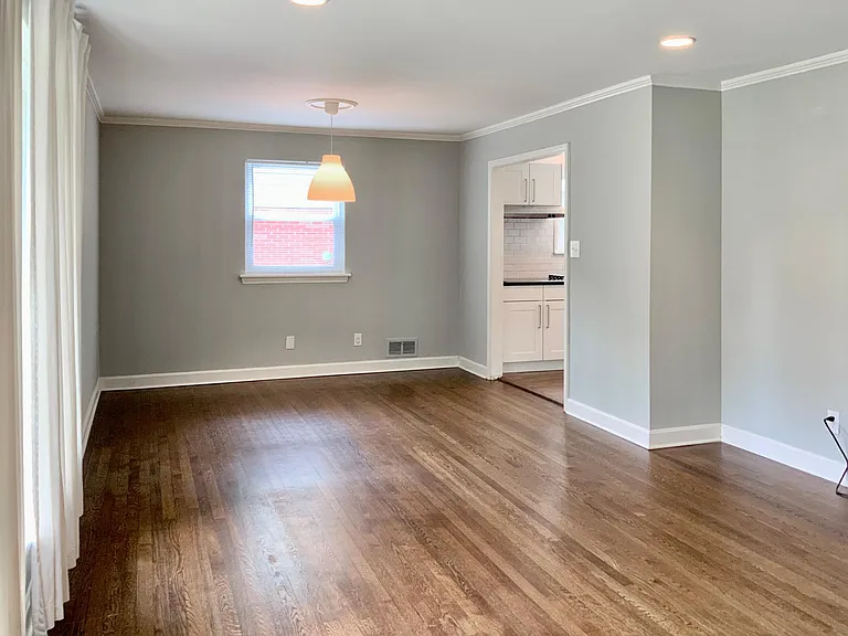 4323 Collingwood Dr — Photo 4