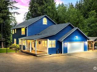 8006 Chalet Ln NW, Seabeck, WA 98380
