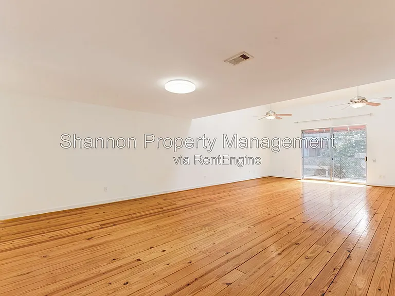 1211 Arthur St — Photo 9