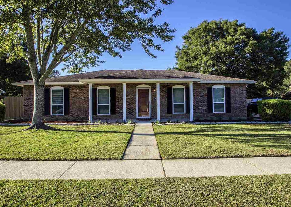 1st image of 7936 Dartmoor Cir