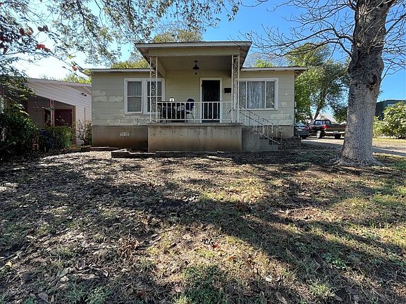 2nd image of 2006 Maple Ave