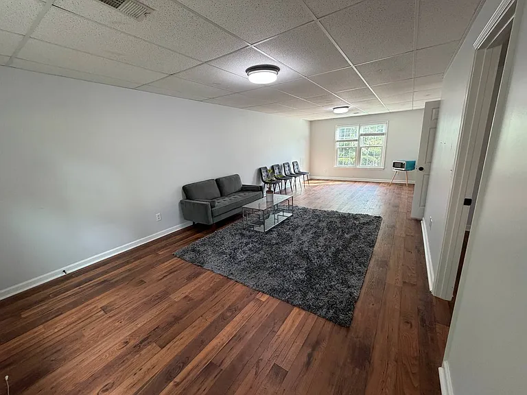 1772 Ascot Run NW — Photo 3