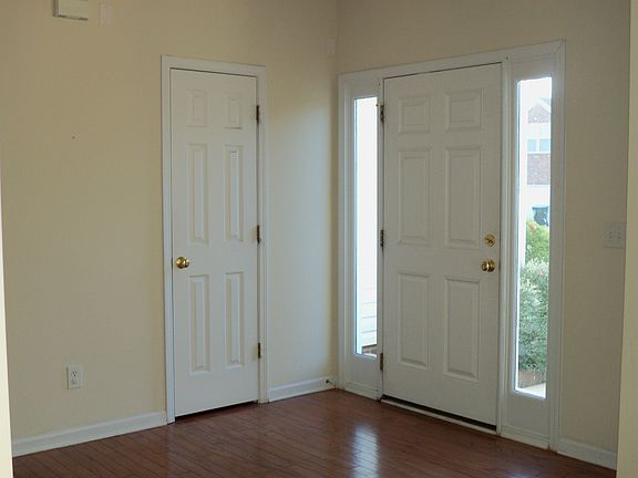 3rd image of 6218 Elderbush Dr