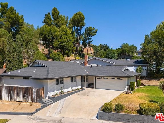 2nd image of 27127 Garza Dr