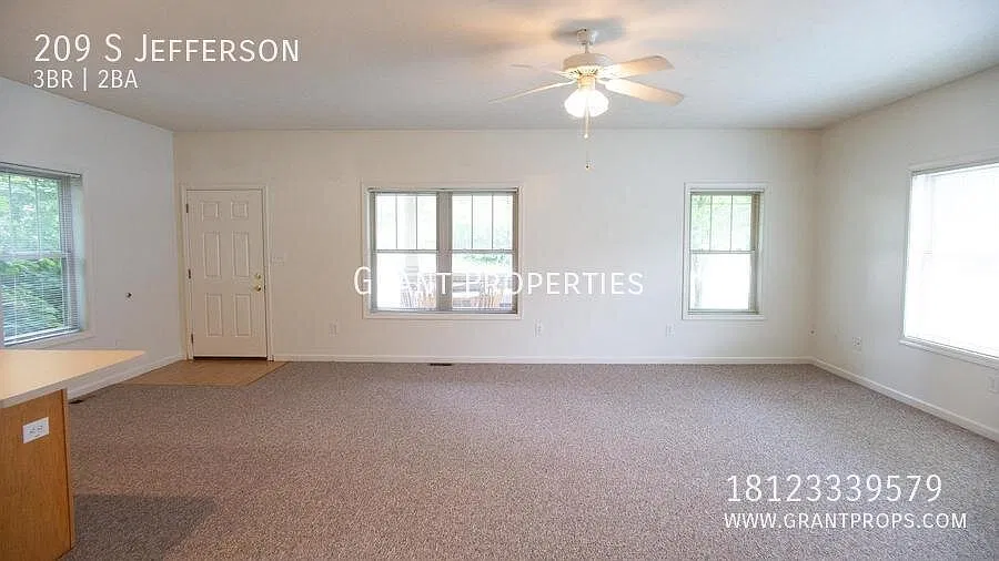 209 S Jefferson — Photo 1