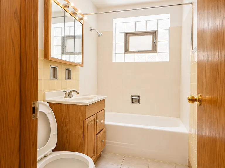 7560 Waukegan Rd #GC — Photo 8