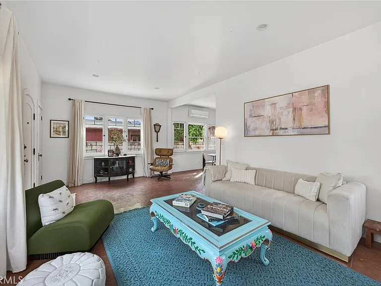 223 N Padre Juan Ave — Photo 12