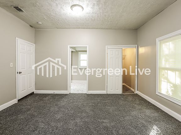 4th image of 3906 Valley Rd