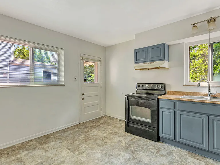3119 Cavanaugh Ave — Photo 32