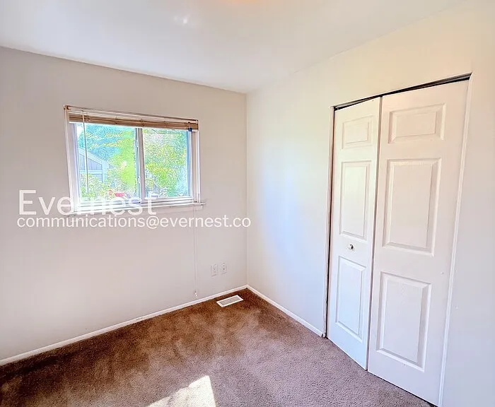 4224 Frazho Rd — Photo 19