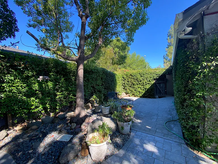 20012 Rodrigues Ave #A — Photo 4
