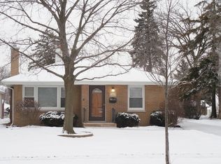 729 S Harvard Ave, Villa Park, IL 60181