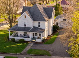 406 W Main St, Sugarcreek, OH