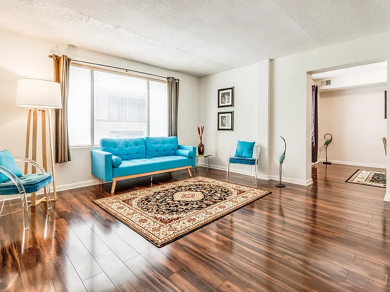 2141 Wisconsin Ave NW #204 — Photo 3