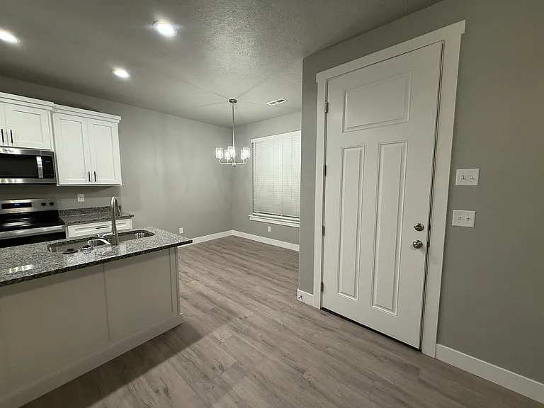 2255 S 1120 W — Photo 14